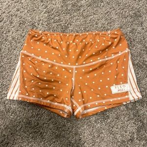 Fleo booty shorts